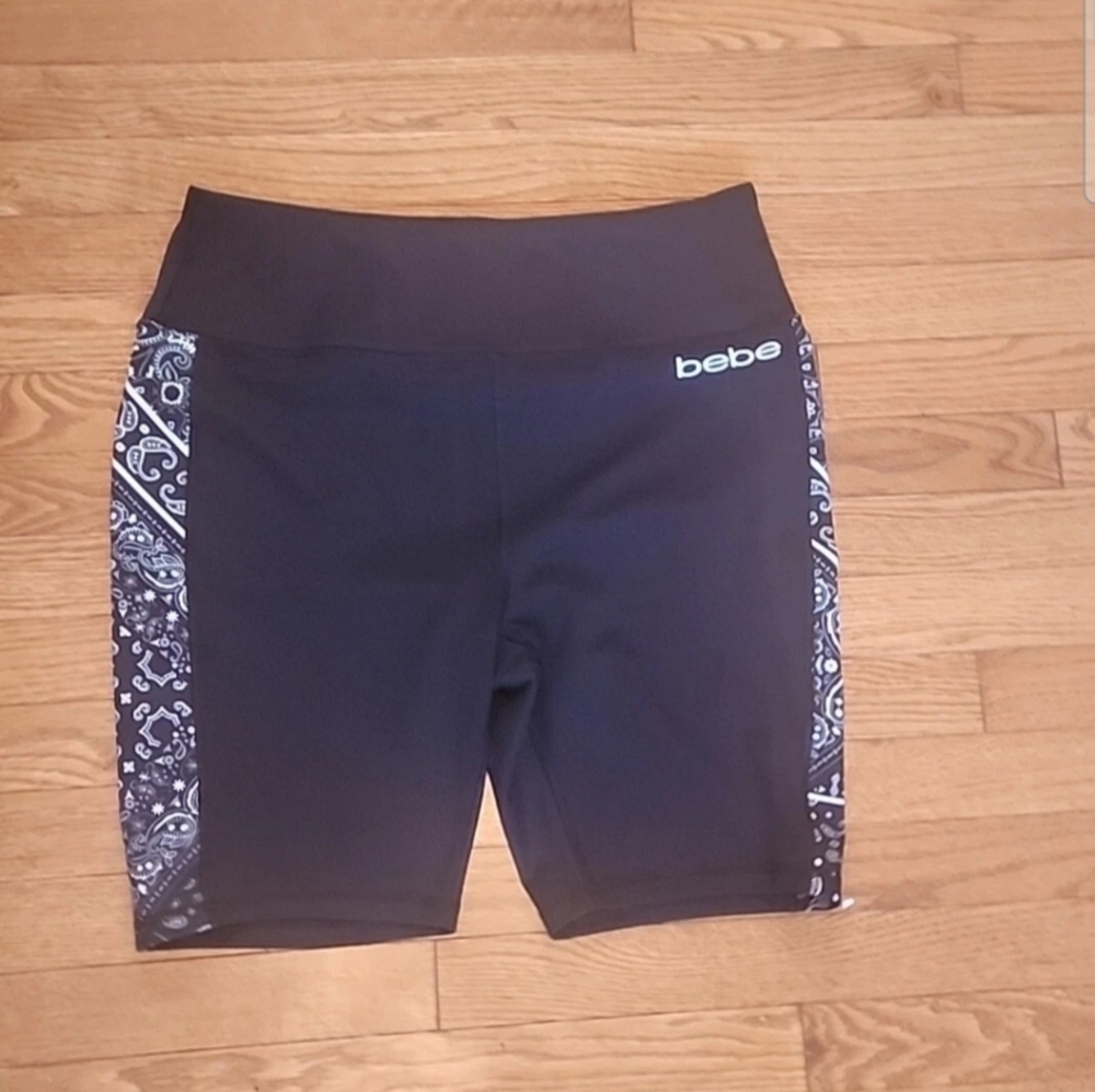 Bebe Women's Sport Shorts Black / Paisley Sz 2X